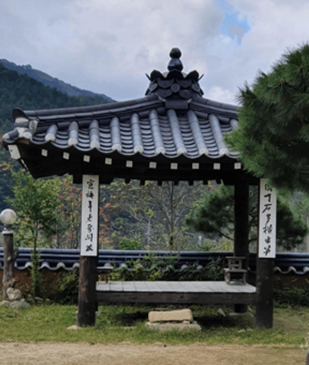 Gangneung Wangsangoal Hanok Pension Bagian luar foto